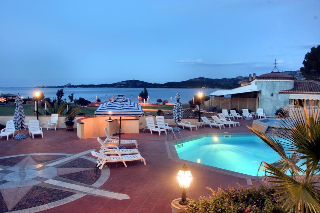 Residence Riva Azzurra Cannigione Ngoại thất bức ảnh