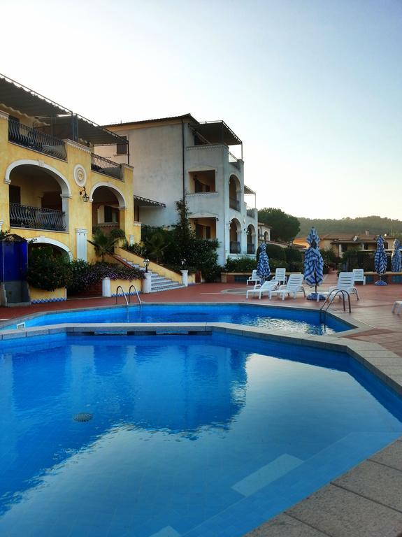Residence Riva Azzurra Cannigione Ngoại thất bức ảnh