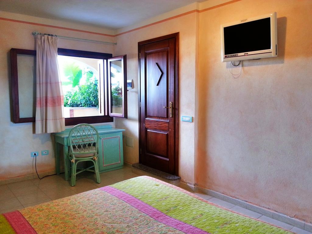 Residence Riva Azzurra Cannigione Phòng bức ảnh