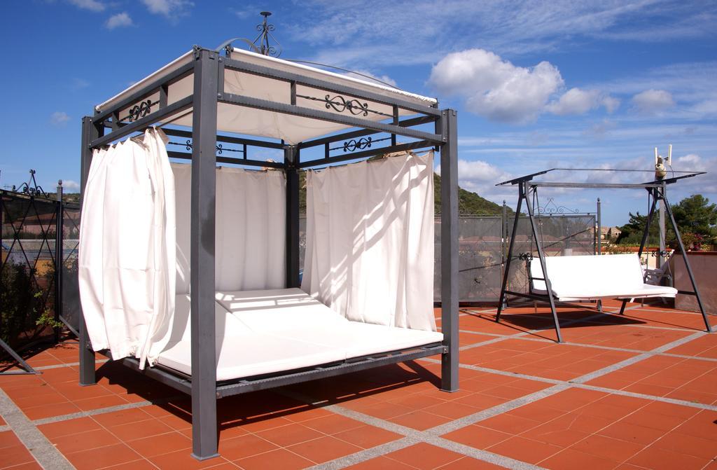 Residence Riva Azzurra Cannigione Ngoại thất bức ảnh